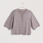 Rico Design Creative Make it Perlchen is a decorative effect thread with a beatutiful beaded look, perfect for adding texture, sparkle and a special finish to handmade projects. This lightweight thread can beheld together with other fibers to create elegant accents in knitting or crochet, or used for decorative embellishment details.